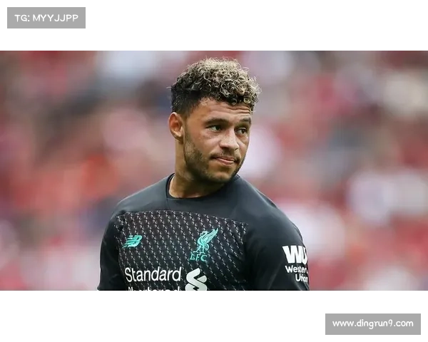 张伯伦的足球位置分析及其在球场上的多重角色探讨